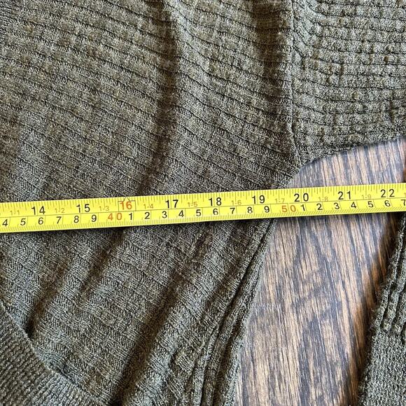 Express Women’s Size Medium Knit Surplice Wrap Sweater Olive Green Long Sleeve - Picture 7 of 8